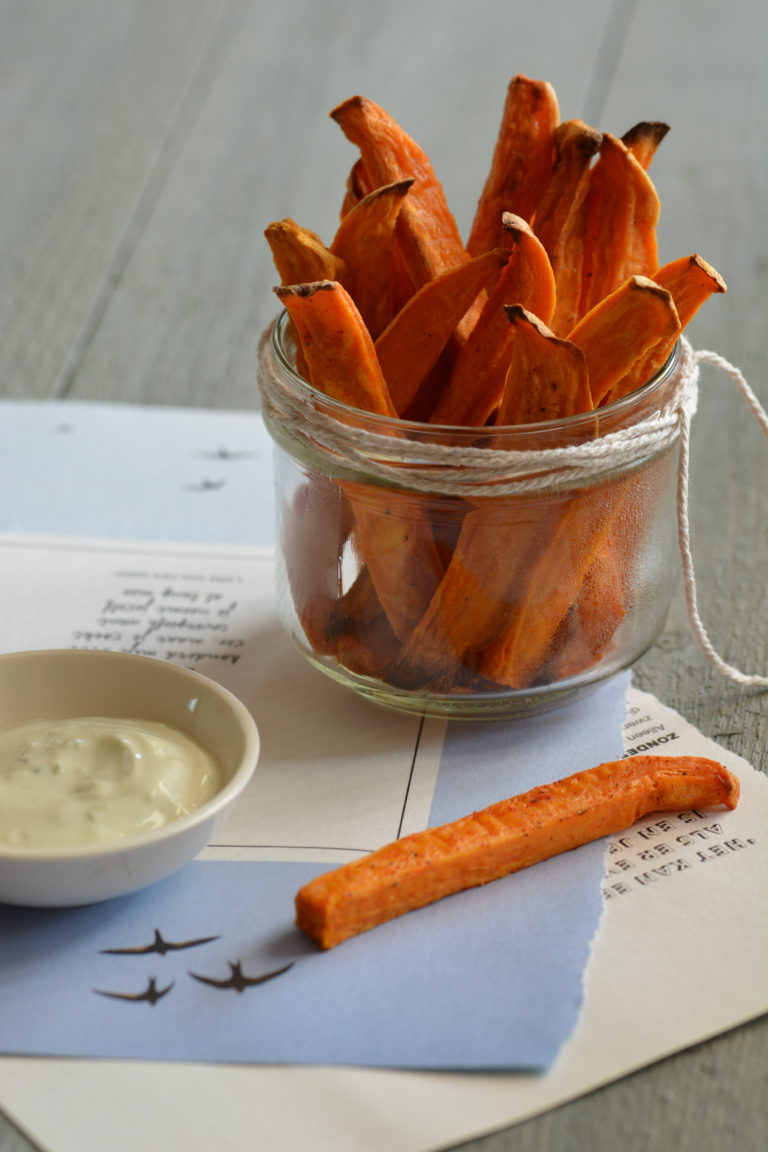 Oven baked spicy sweet potato fries Berries & Lime