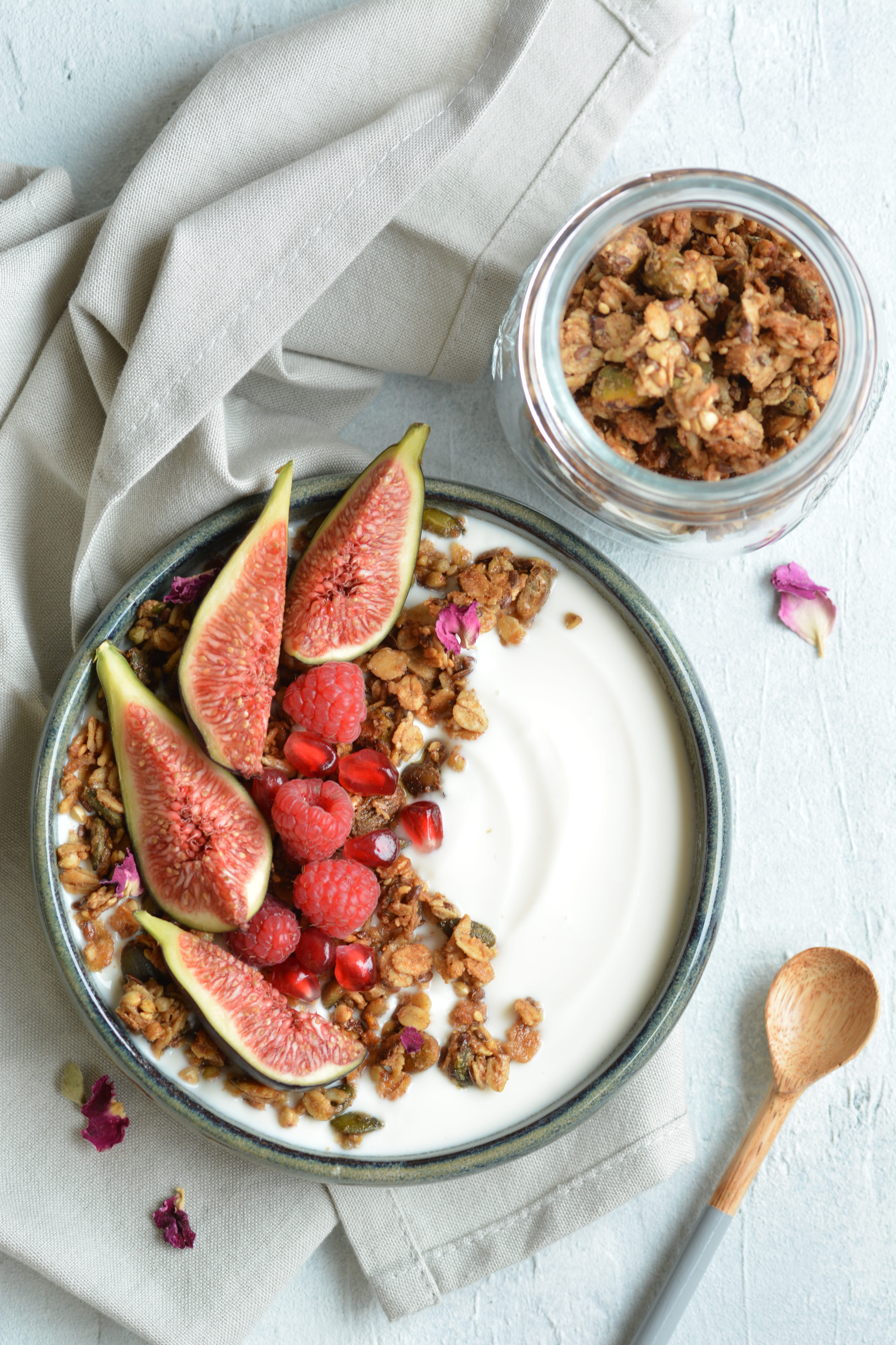 tahini granola